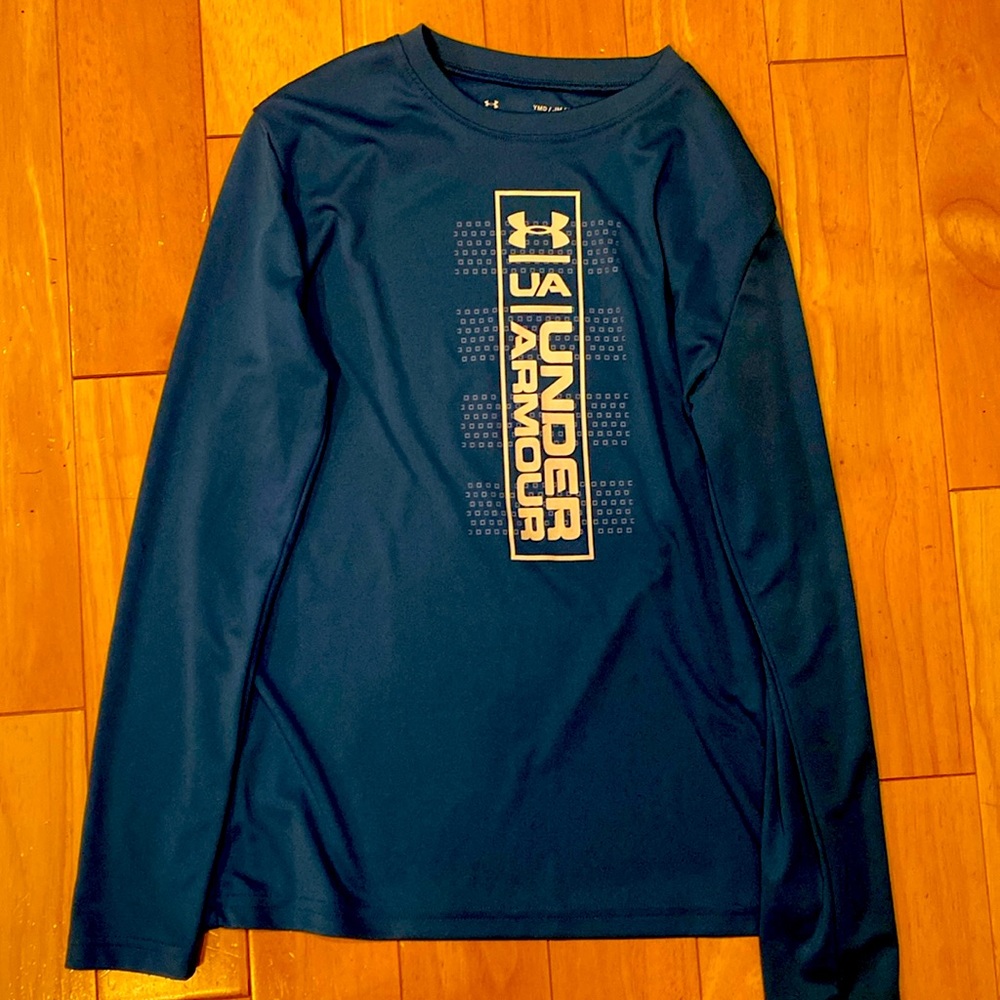 Long sleeve boys medium under armor shirt